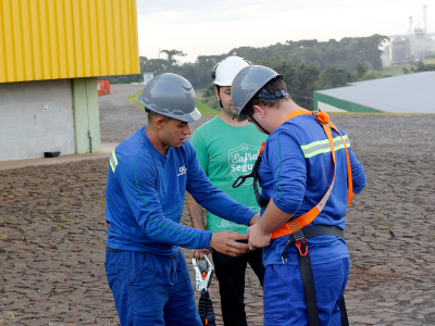 coopertradicao-promove-treinamento-sobre-nrs-para-colaboradores