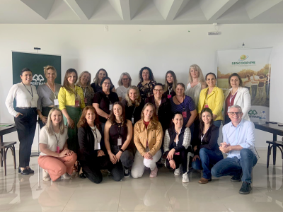 coopertradicao-promove-quarto-encontro-do-programa-de-liderancas-femininas
