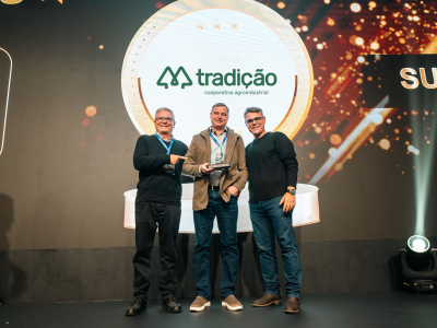 tradicao-sementes-recebe-selo-seedcare-e-conquista-destaque-em-premiacao-do-setor