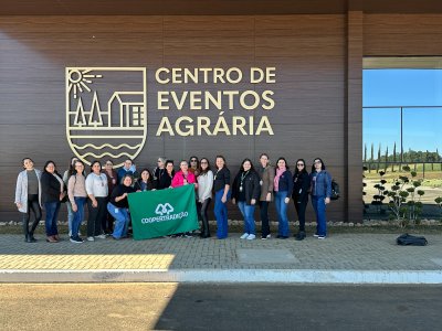 cooperadas-da-coopertradicao-visitam-a-cooperativa-agraria