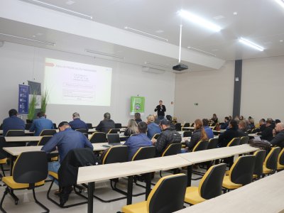 coopertradicao-reune-gerentes-e-equipe-tecnica-em-workshop