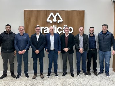 cooperativa-tradicao-recebe-executivos-da-schneider-electric