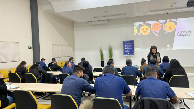 inteligencia-emocional-e-tema-de-treinamento-na-coopertradicao