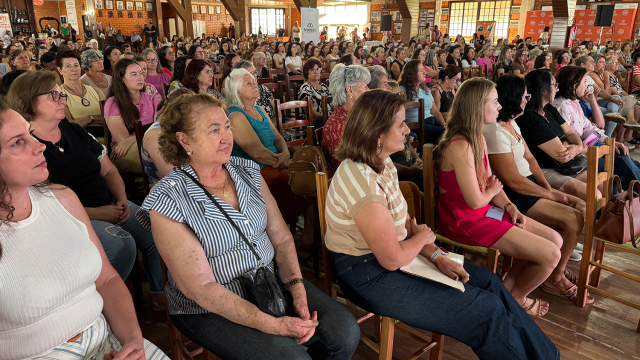 tradicao-participa-do-evento-flor-do-campo