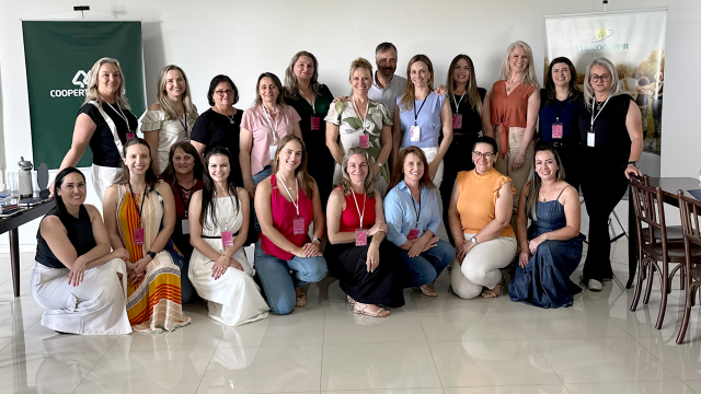 coopertradicao-celebra-encerramento-do-programa-de-formacao-de-liderancas-femininas-cooperativistas