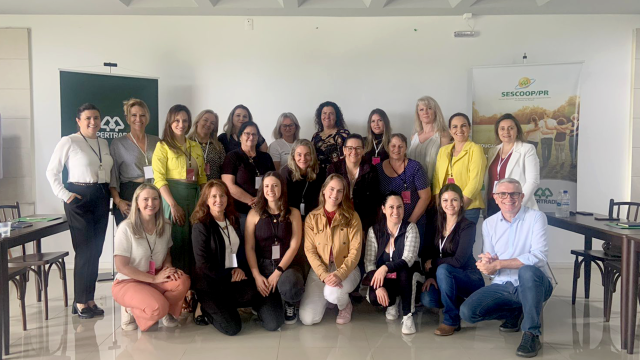 coopertradicao-promove-quarto-encontro-do-programa-de-liderancas-femininas