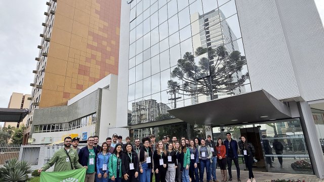 jovens-tradicao-vivenciam-imersao-no-cooperativismo-paranaense