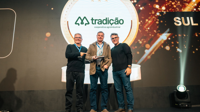tradicao-sementes-recebe-selo-seedcare-e-conquista-destaque-em-premiacao-do-setor