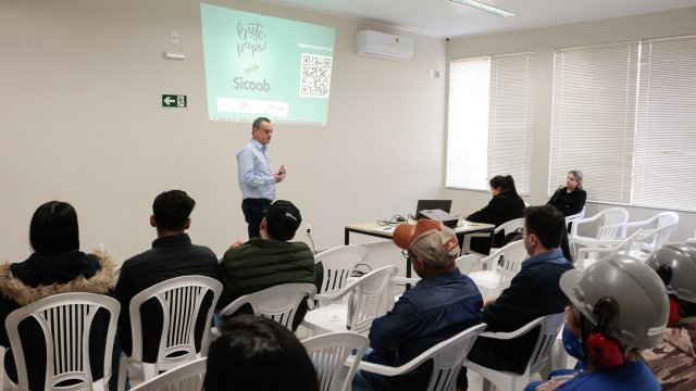 coopertradicao-e-sicoob-promovem-palestra-sobre-educacao-financeira