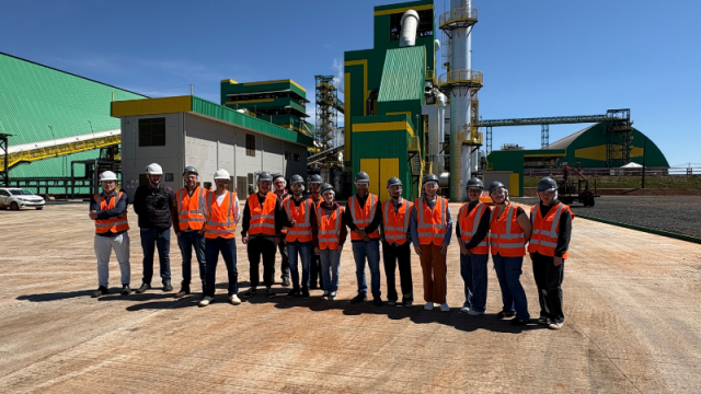complexo-industrial-tradicao-recebe-alunos-de-quimica-industrial-da-utfpr