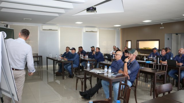 consultores-sao-capacitados-sobre-atendimento-na-emergencia-de-plantas