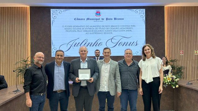 julinho-tonus-recebe-titulo-de-cidadao-honorario-de-pato-branco