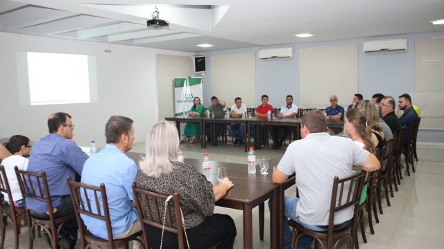 transcooper-se-reune-com-conselheiros-para-debater-resultados-do-ano