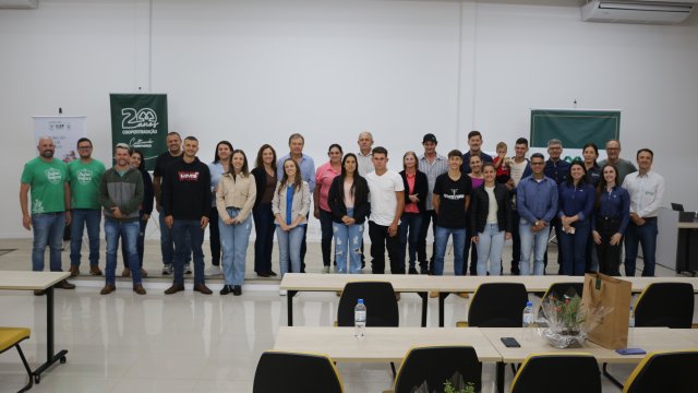 coopertradicao-e-senar-pr-formam-primeira-turma-do-programa-herdeiros-do-campo