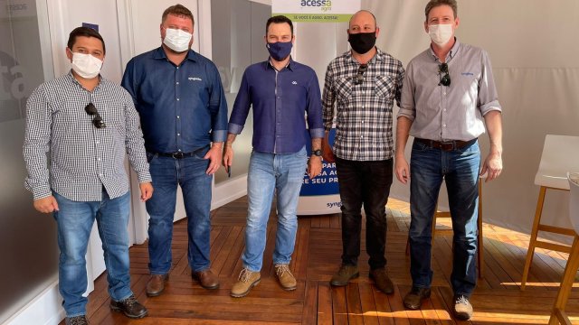 equipe-tecnica-da-coopertradicao-participa-da-34-edicao-do-show-rural-coopavel