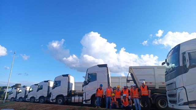 tradicao-amplia-frota-com-chegada-de-20-caminhoes-e-fortalece-operacao-logistica