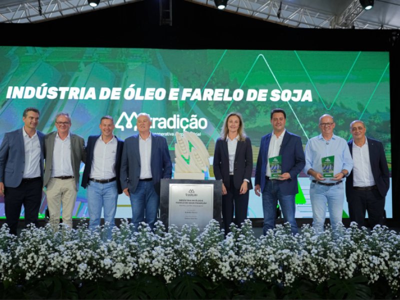Cooperativa Tradi��o inaugura ind�stria de �leo e farelo de soja em Pato Branco e amplia capacidade 
