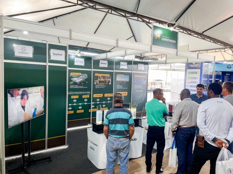 Sementes Coopertradi��o marca presen�a na Coopercitrus Expo 2024