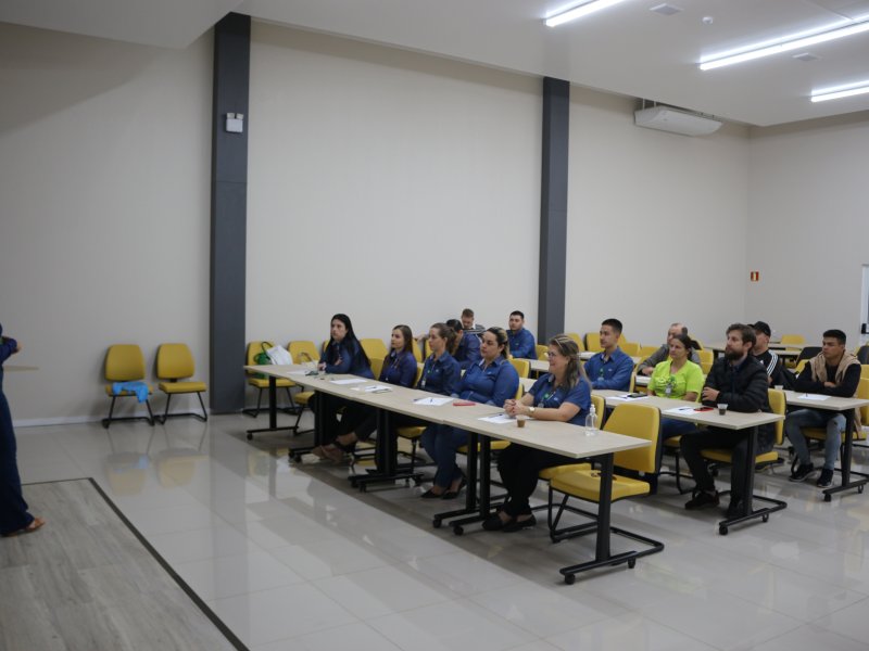 Inicia programa Cuide-se Mais - Alimenta��o Saud�vel 