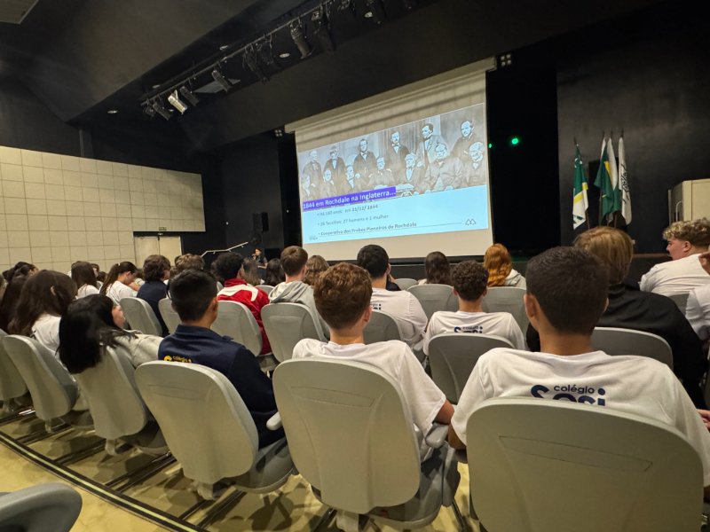 Alunos do Sesi iniciam Cooper Jovem em Pato Branco