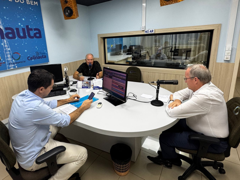 Presidente do Sistema Ocepar visita Cooperativa Tradi��o e destaca avan�os do agroneg�cio