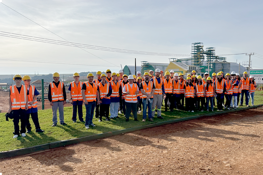 Estudantes visitam o novo Complexo Industrial Tradi��o