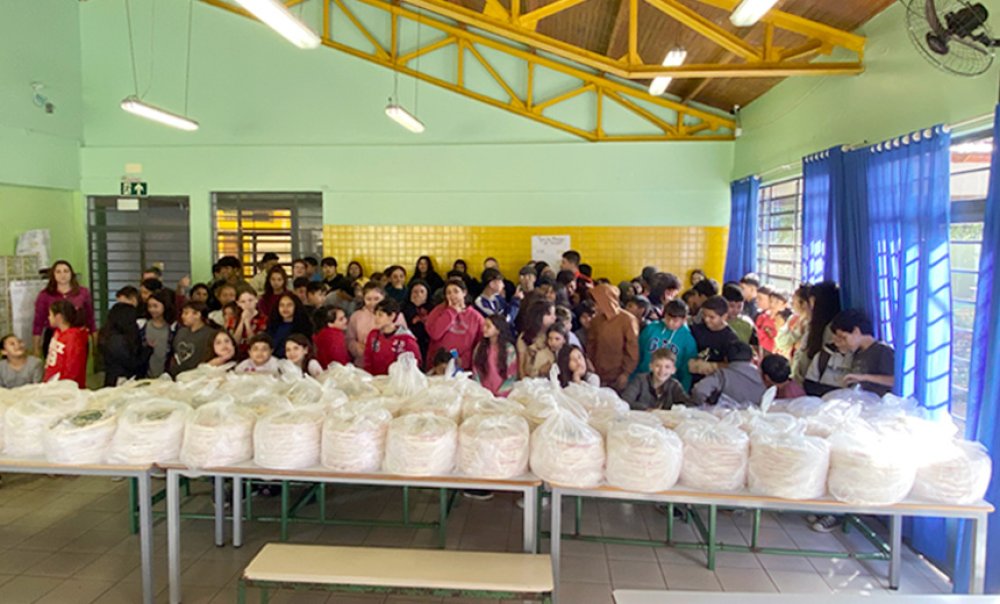 Tradi��o apoia projeto social em escola Estadual de Pato Branco