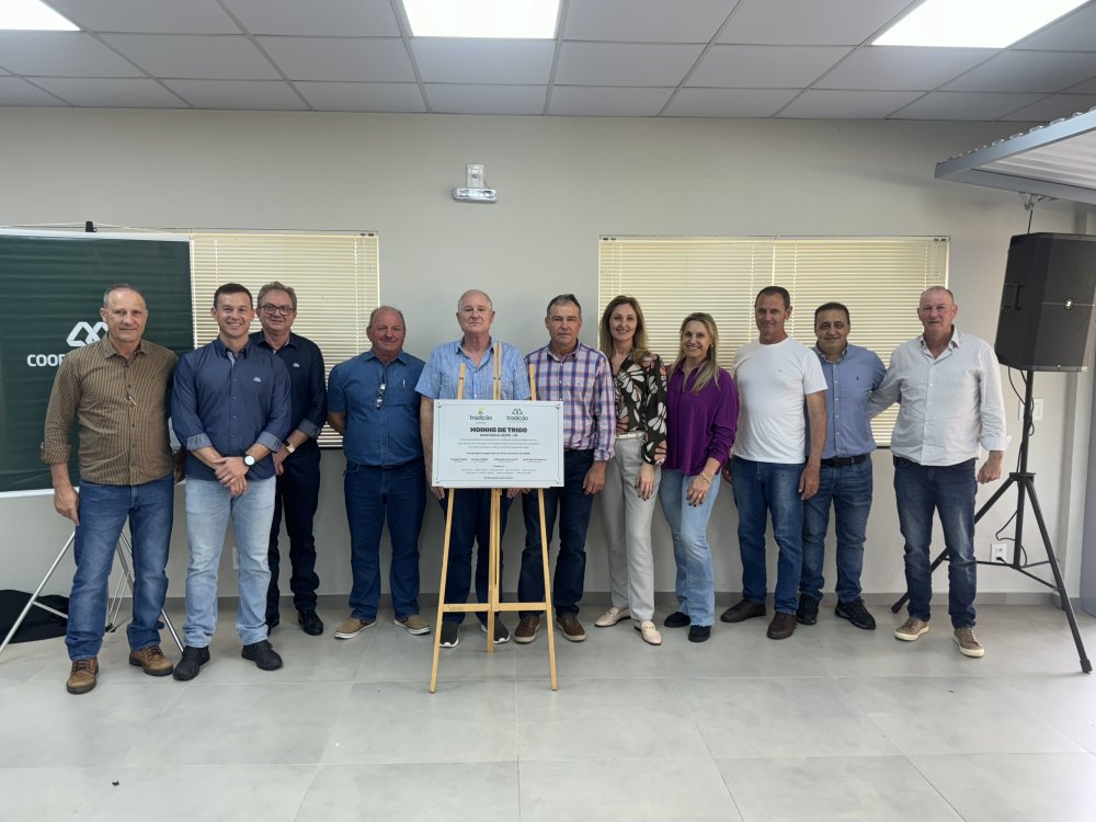 Coopertradi��o inaugura moinho de trigo em Itapejara d�Oeste