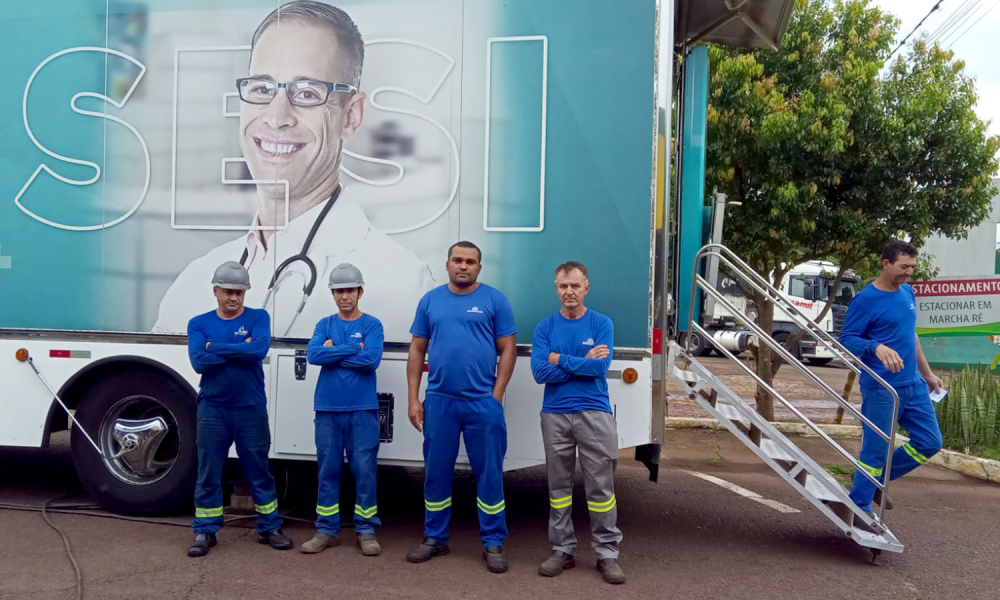 Unidade M�vel do Sesi visita unidades da Cooperativa Tradi��o