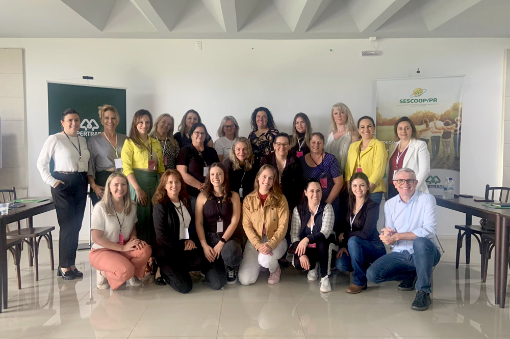 Coopertradi��o promove quarto encontro do Programa de Lideran�as Femininas 