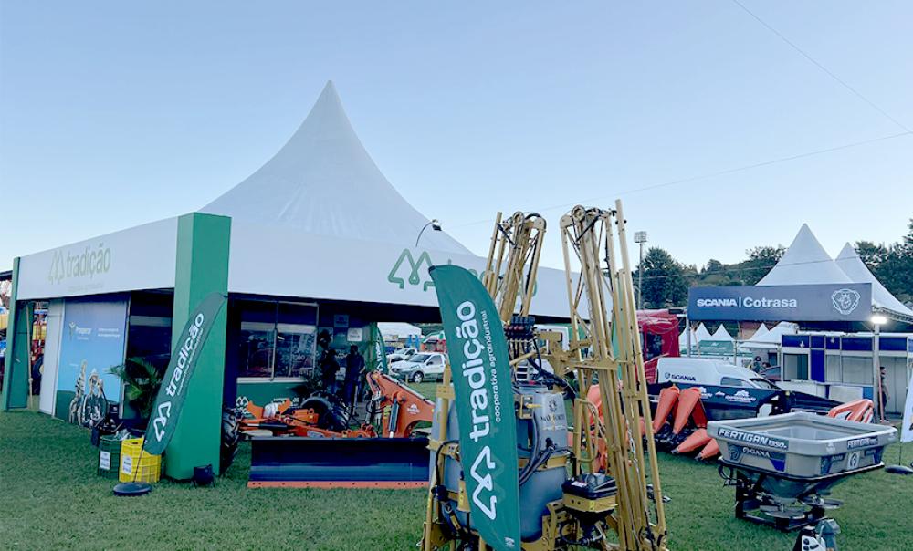 Cooperativa Tradi��o marca presen�a na ExpoVivida 2025