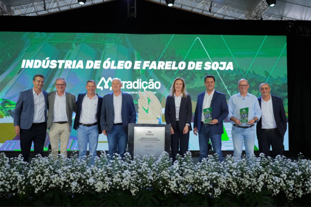 Cooperativa Tradi��o inaugura ind�stria de �leo e farelo de soja em Pato Branco e amplia capacidade 