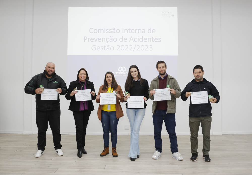 Novos representantes da Cipa Coopertradi��o tomam posse