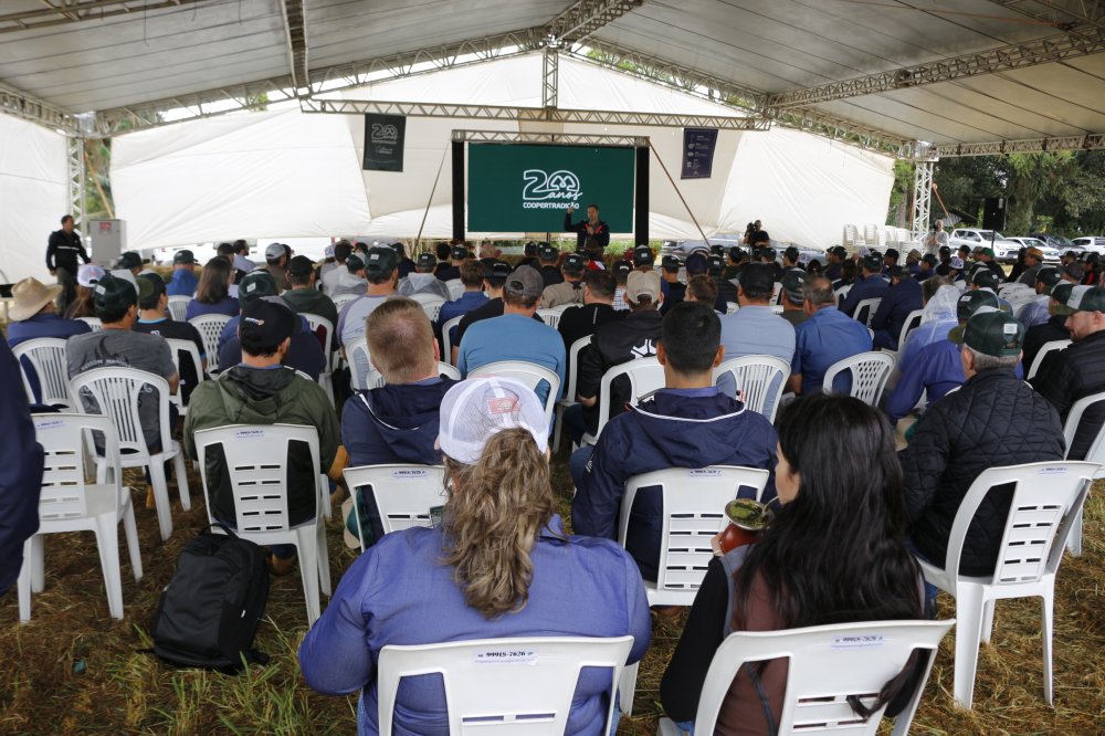Dia de Campo de Inverno re�ne cooperados de todas as unidades