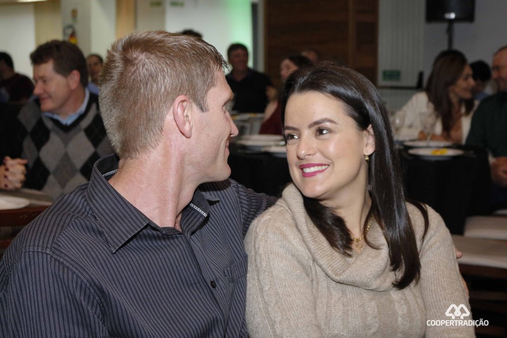Coopertradi��o realiza encontro para casais atrav�s do Programa Coopera��o