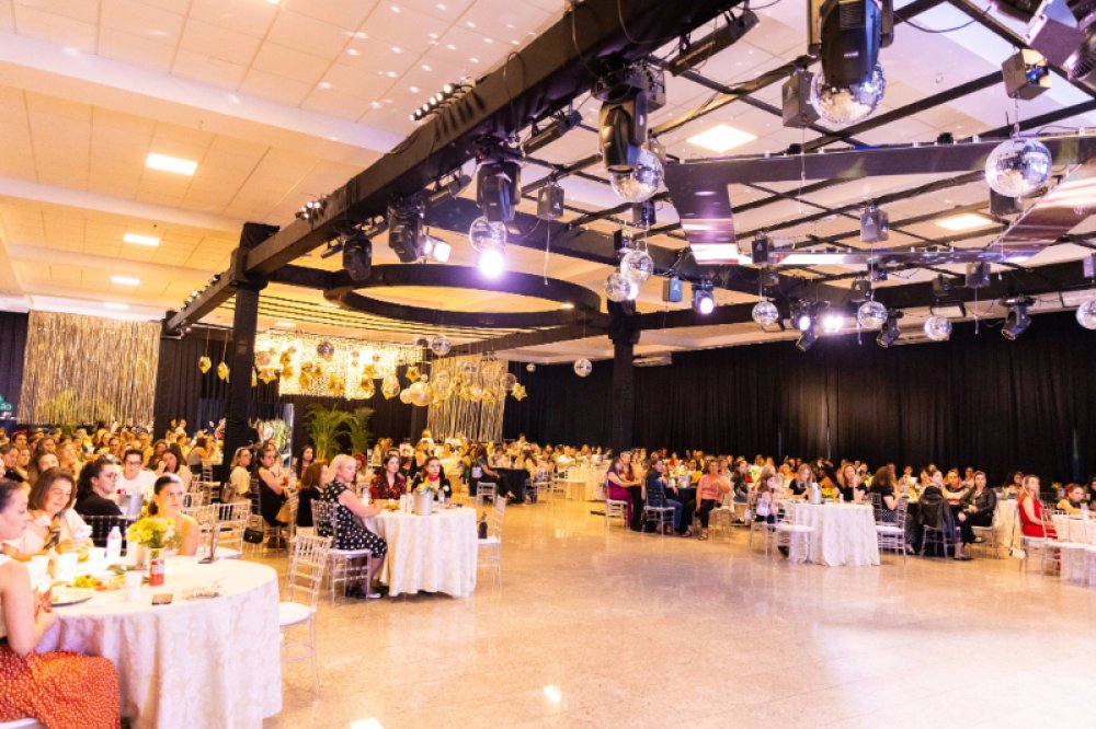 Cooperativa Tradi��o re�ne mais de 400 mulheres em evento especial de Dia Internacional da Mulher