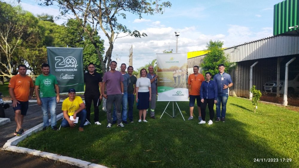 Colaboradores da Ind�stria de Soja passam por treinamento de gest�o de pessoas para l�deres 