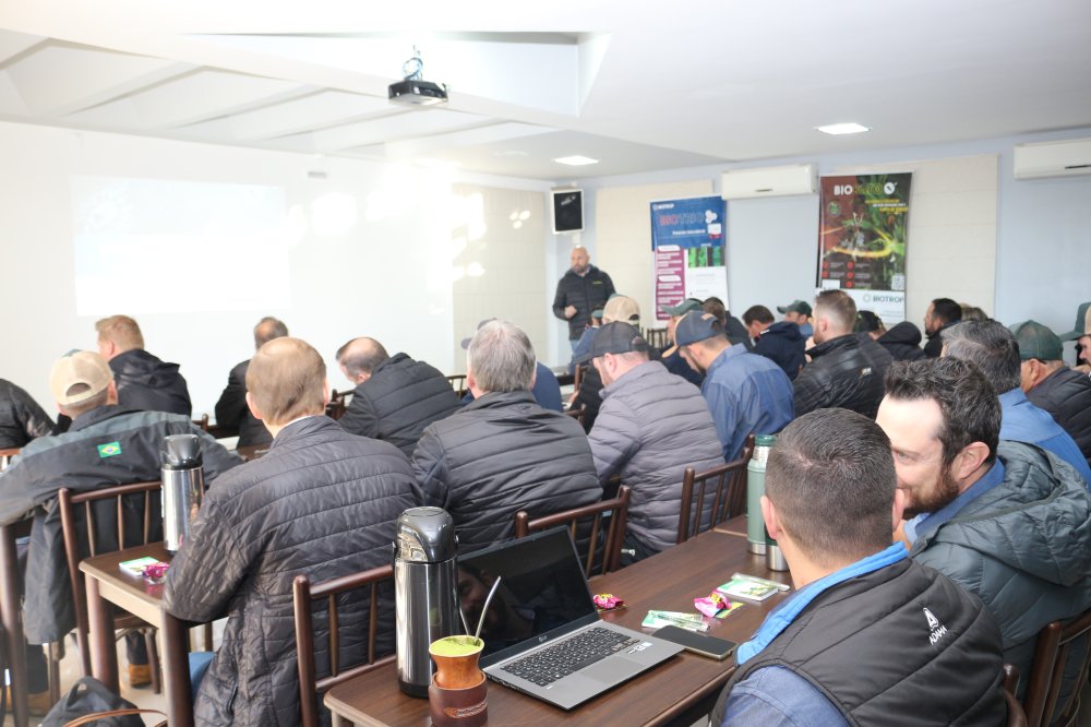 Equipe t�cnica da Coopertradi��o participa de alinhamento com Biotrop e Fertipar 