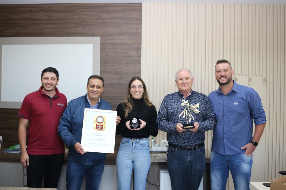 Coopertradi��o � reconhecida como Top Multiplicadora de Intacta e Intacta i2x