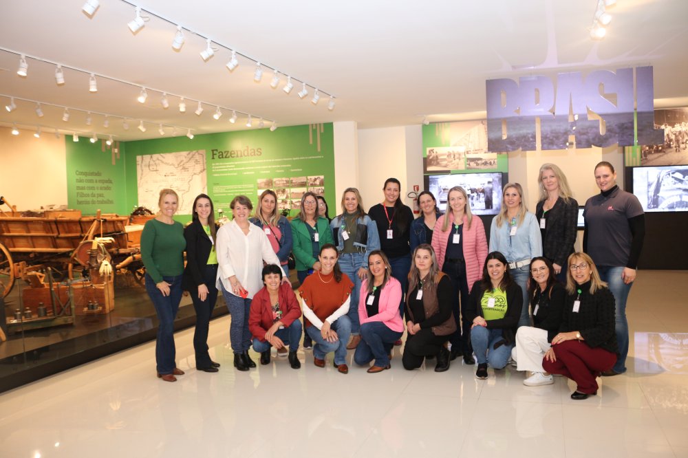 Cooperadas conhecem Agr�ria em interc�mbio entre cooperativas