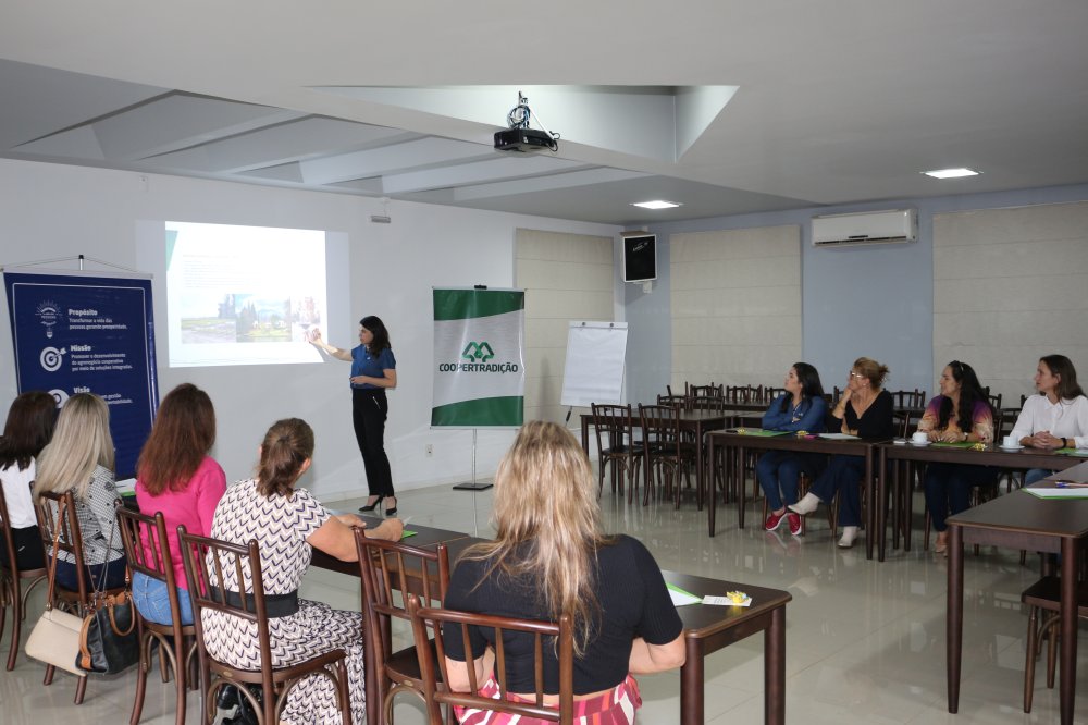 N�cleo Feminino faz sua primeira reuni�o de 2023